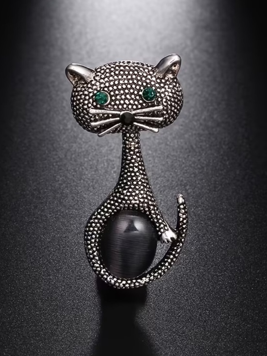 Jewelry - Silver Cat-Shaped Brooch with Green Eyes - Elegant Pet Jewelry